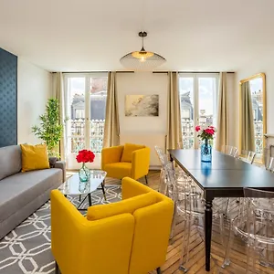 Merveil Family - Tilsitt - Eiffel Tower View Appartement